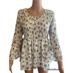 Magnolia lane Peasant Top M